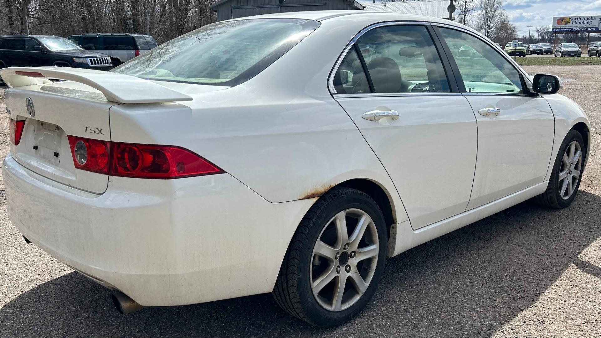 2004 White Acura TSX 5-speed AT with Navigation System (JH4CL96954C) with an 2.4L L4 DOHC 16V engine, 5-Speed Automatic Overdrive transmission, located at 17255 hwy 65 NE, Ham Lake, MN, 55304, 0.000000, 0.000000 - Photo#4